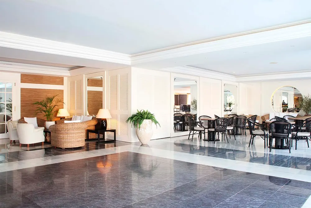 Recepção do Augusta Club Hotel & Spa